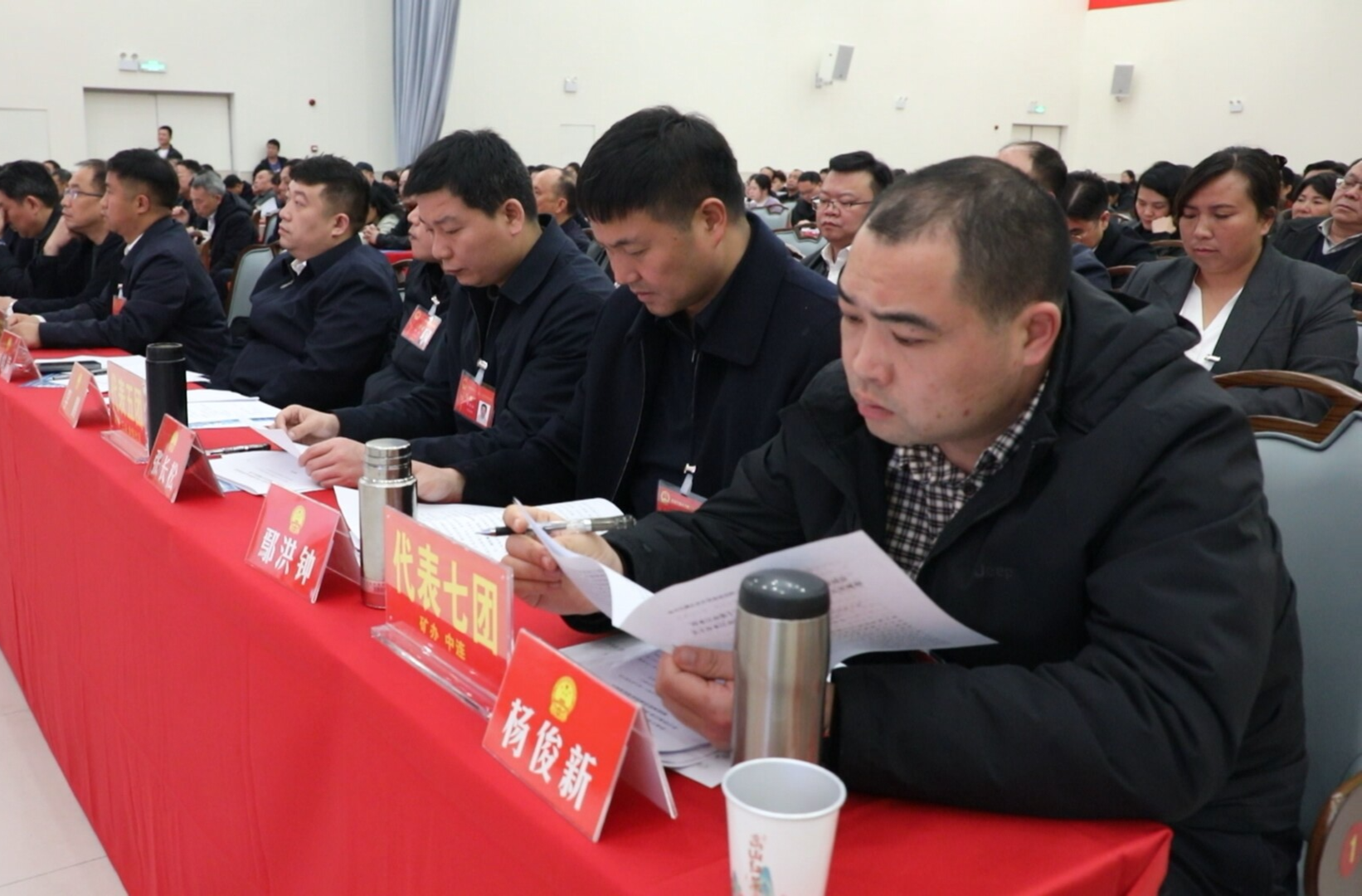 市十三届人大六次会议今天胜利闭幕 市人大代表：满载民意出发 肩负蓝图前行