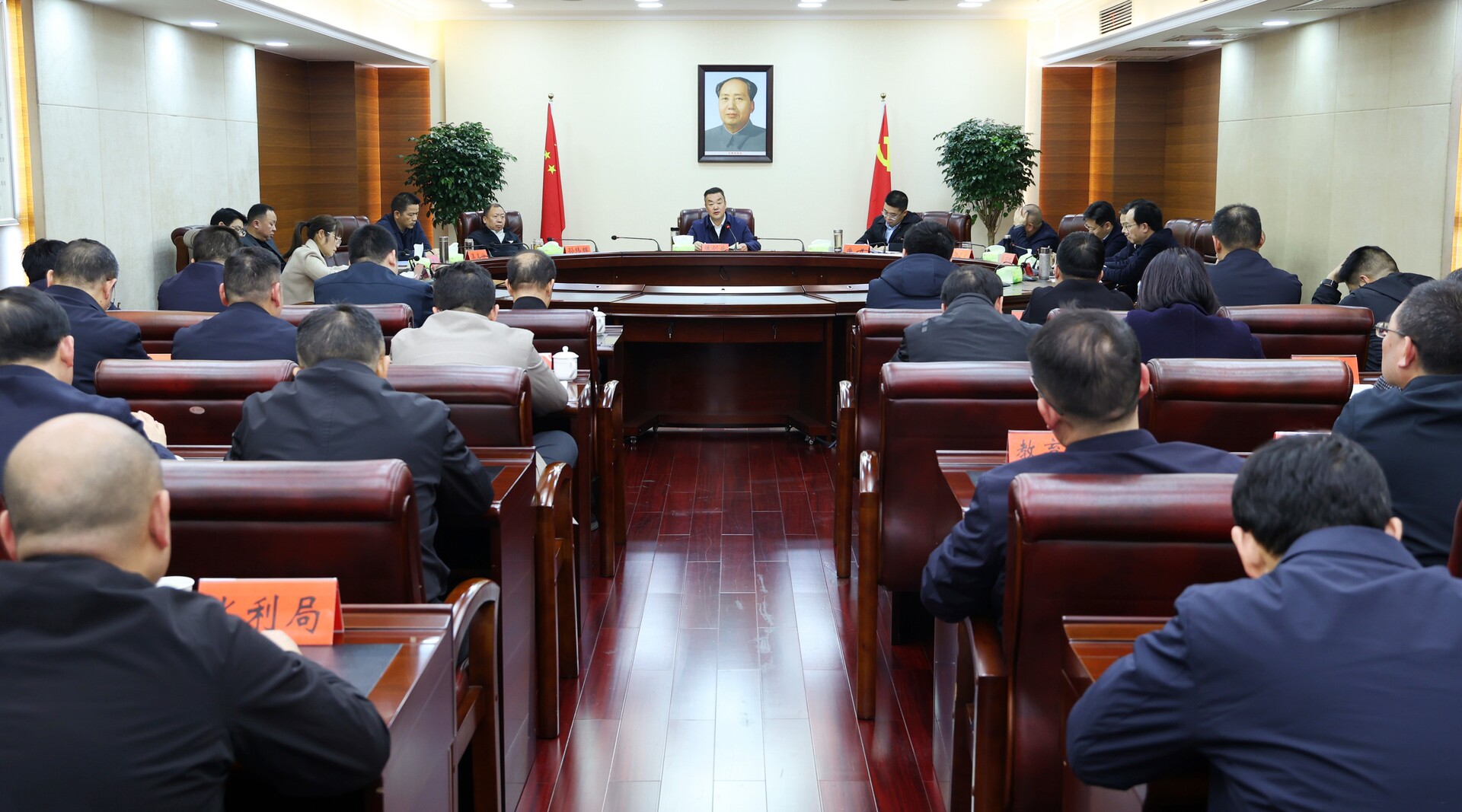 我市召开市委常委会（扩大）会议