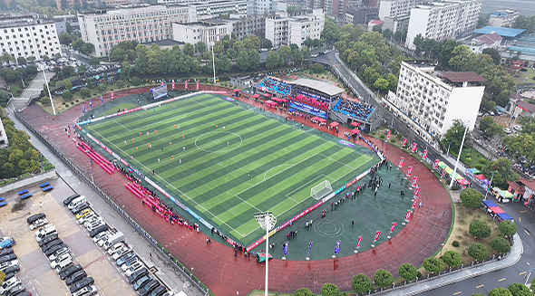 “娄超”来袭  魅力十“足”  世界锑都闪星雷霆队主场2比3惜败VAMA钢锋队