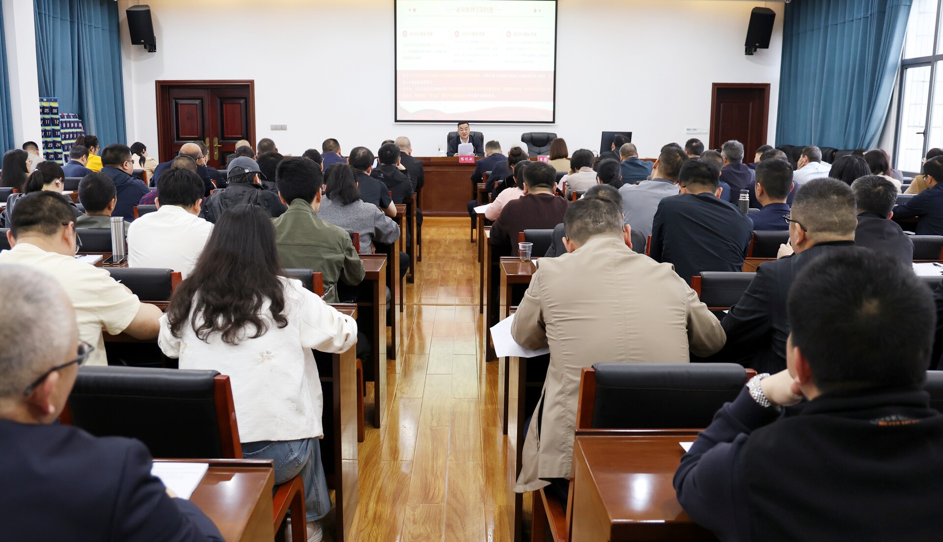 市委党校2026年乡科级副职干部、乡科级干部进修班开班