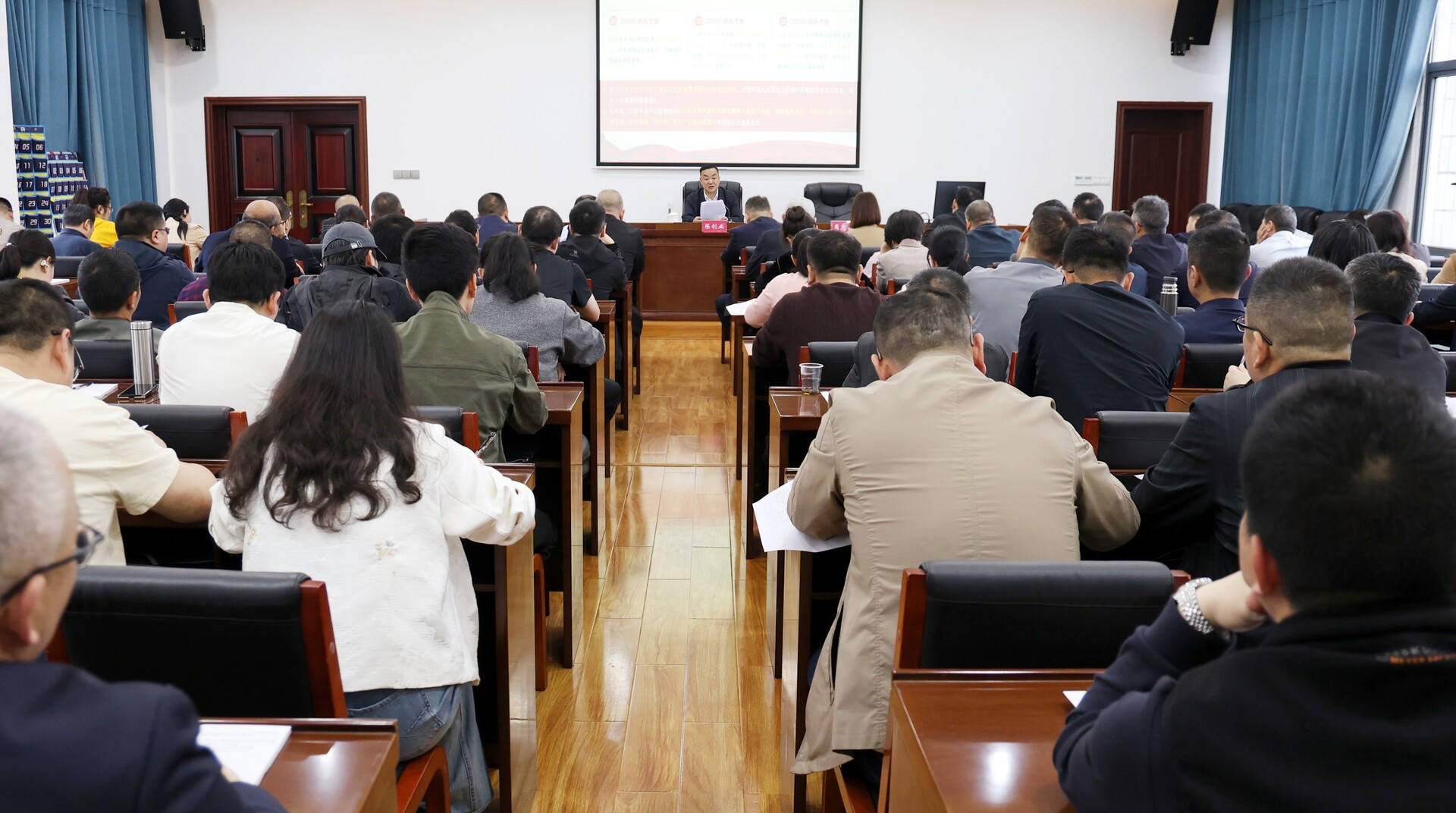 冷水江市委党校2026年乡科级副职干部、乡科级干部进修班开班