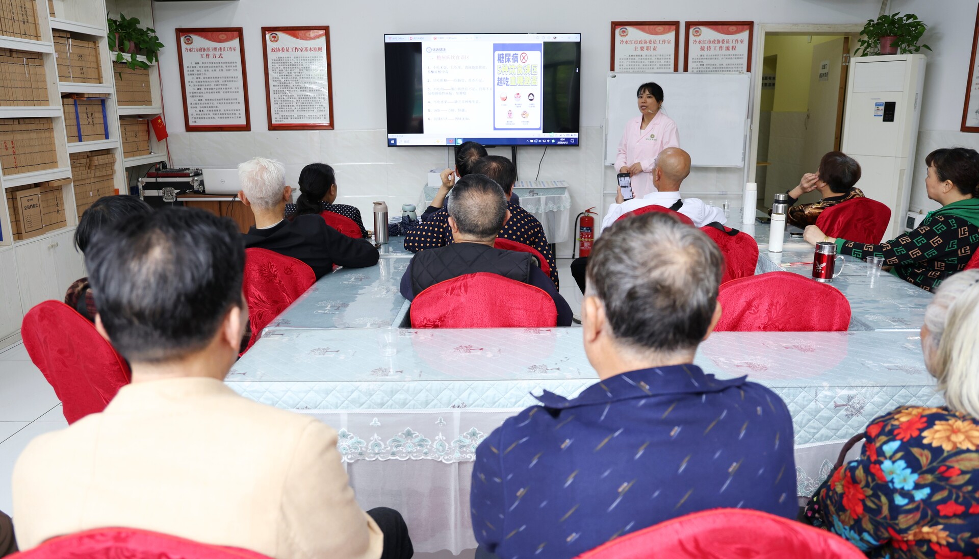 落实两会精神丨市政协委员王恋姣：慢病管理“开良方”助力健康冷水江建设