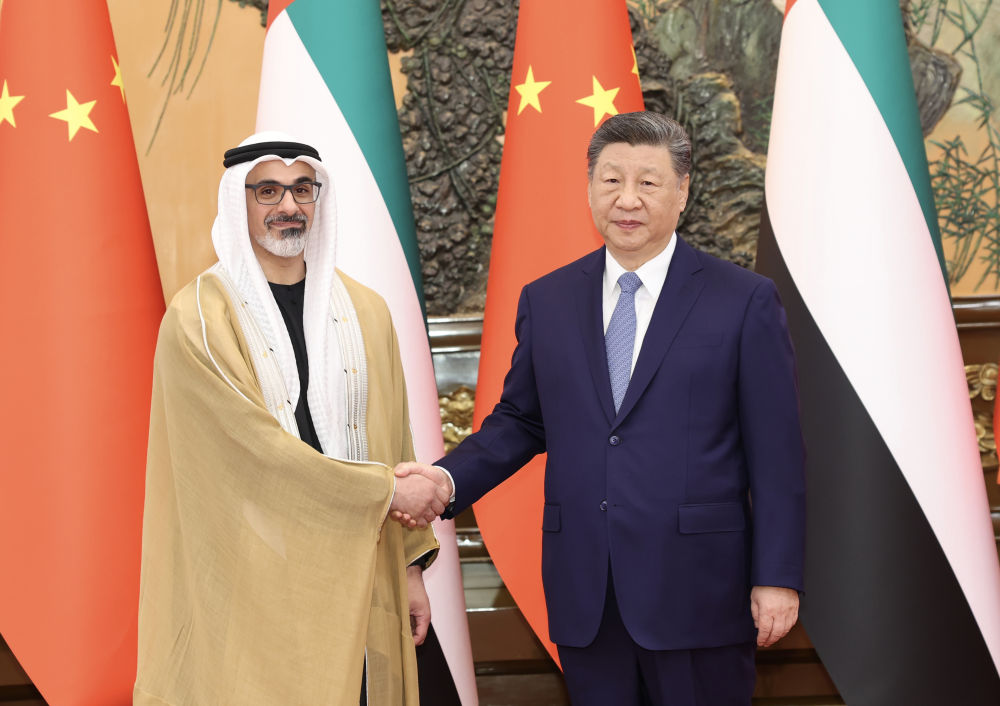 新华图讯｜习近平会见阿联酋阿布扎比王储哈立德