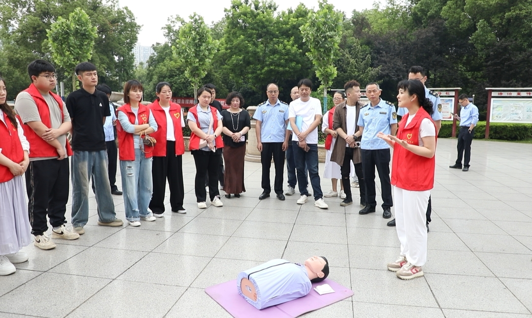 全国防灾减灾日 | 市应急管理局开展防灾减灾宣讲活动