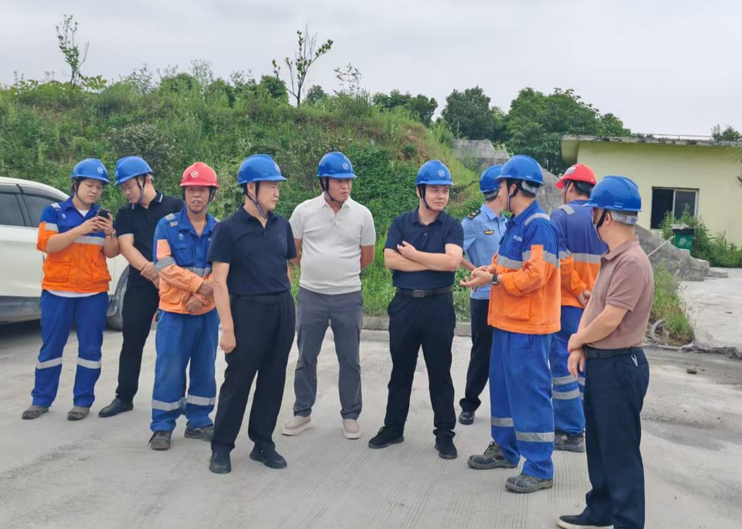 冷水江市领导带队调研生态环境保护“夏季攻势”任务推进工作