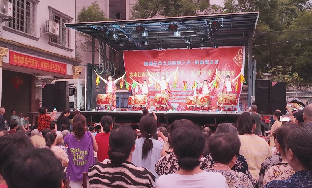 我市2026送戏下乡第24场巡演走进禾青镇球溪村