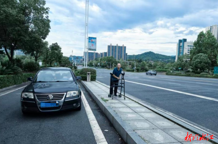 冷水江东站社区：温情守护民生