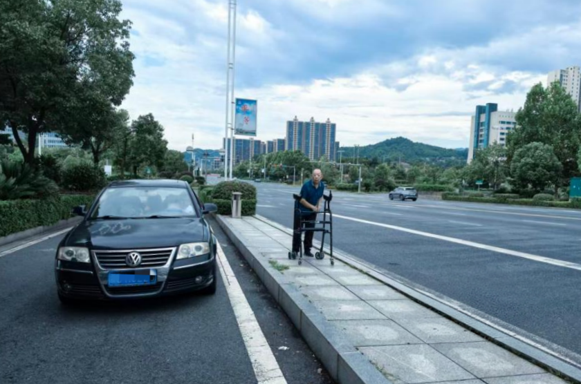 冷水江东站社区：温情守护民生