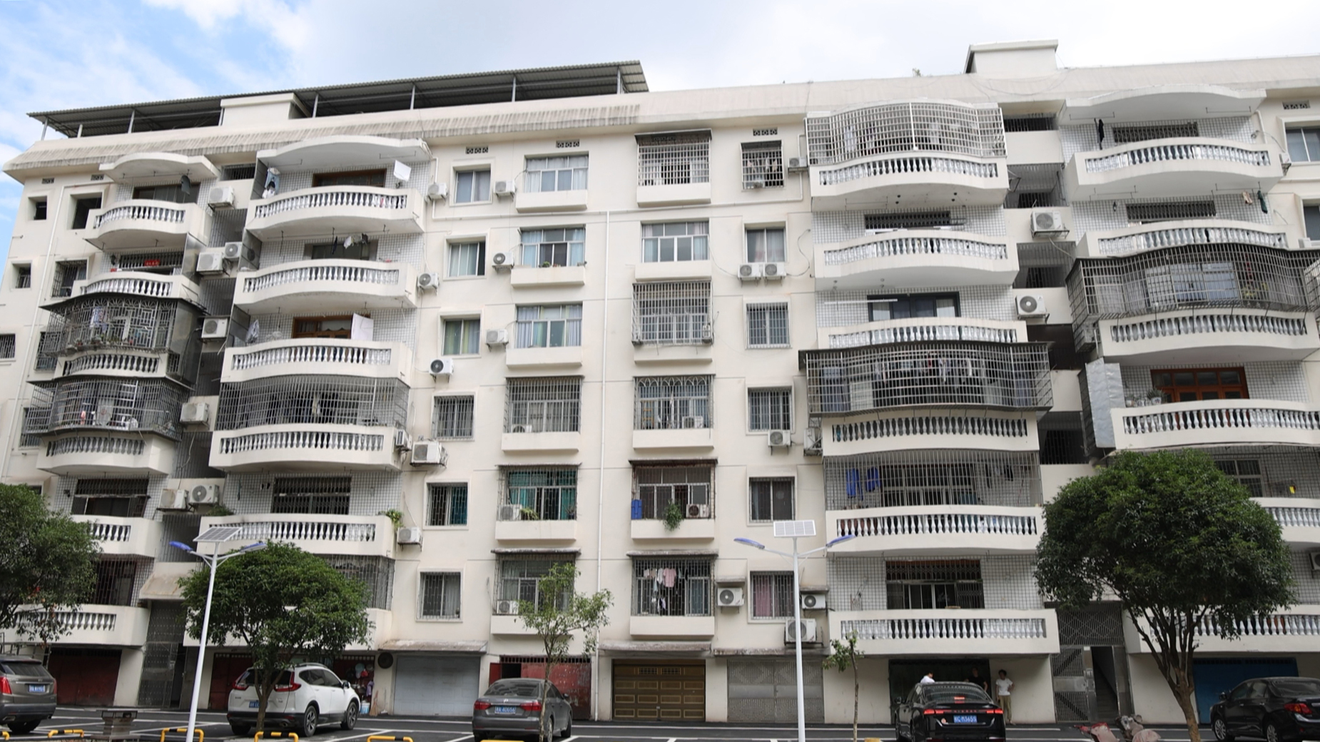 我为群众办实事 | 冷水江市住房保障服务中心：老旧小区换新颜 民生工程暖人心