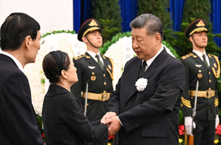朱镕基同志遗体在京火化 习近平等到八宝山革命公墓送别