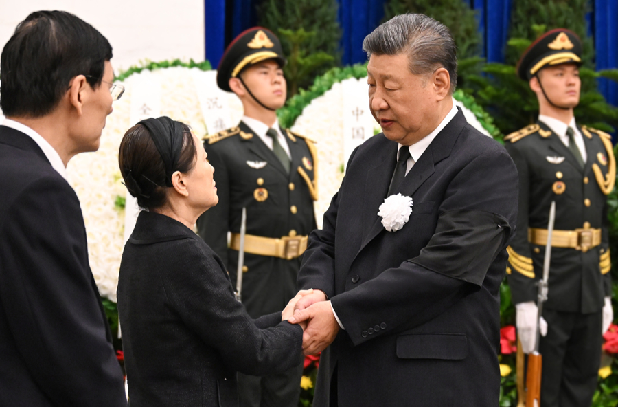 朱镕基同志遗体在京火化 习近平等到八宝山革命公墓送别