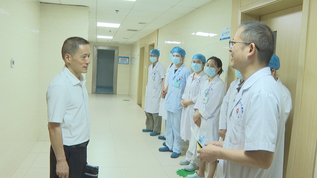 “8·19”中国医师节 | 市人民医院慰问全院各科室