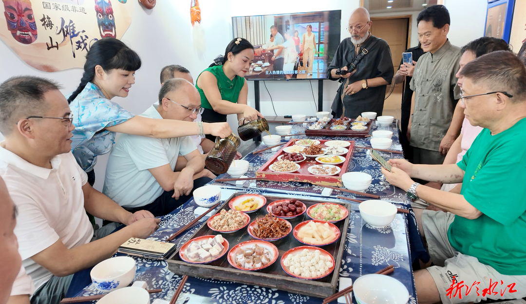 冷水江：让非遗“活”在烟火里