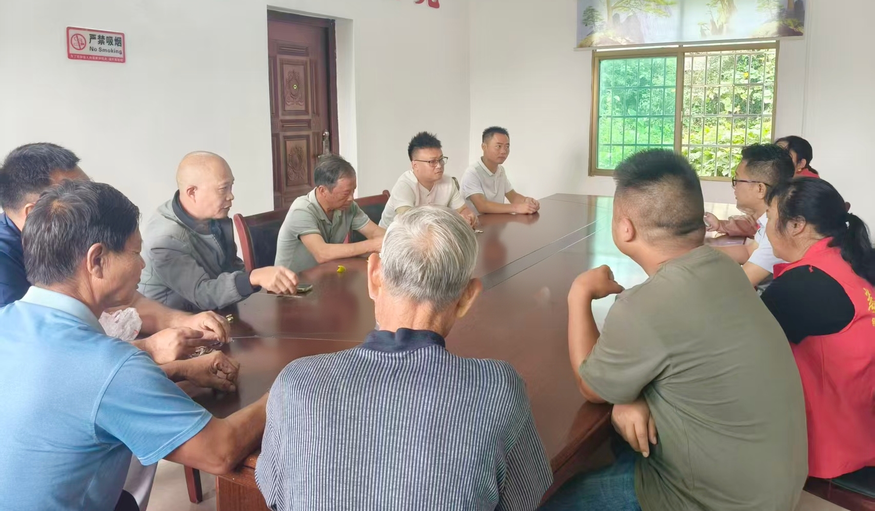 冷水江锡矿山街道开展党群茶话会