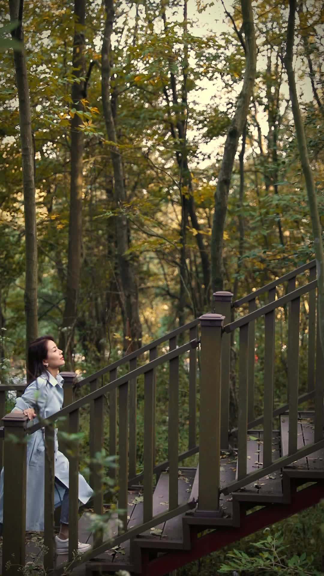 文化中國行 | 二十四節(jié)氣之霜降 人間至此秋色盡，草木搖落露為霜